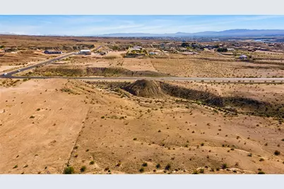 1957 N Oatman Road, Bullhead City, AZ 86442 - Photo 15