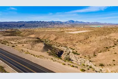 1957 N Oatman Road, Bullhead City, AZ 86442 - Photo 9
