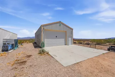 4256 Zircon Road, Golden Valley, AZ 86413 - Photo 37