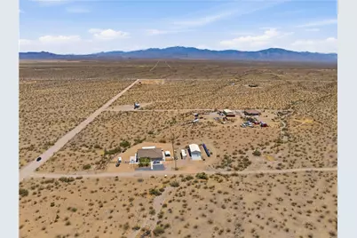 4256 Zircon Road, Golden Valley, AZ 86413 - Photo 41