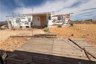 6112 W Gladys Dr, Golden Valley, AZ 86413 - Photo 33