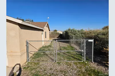 9842 S Phoenix Drive, Mohave Valley, AZ 86440 - Photo 15
