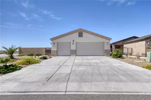 2728 Wilderness Ln, Bullhead City, AZ 86442 - Photo 1