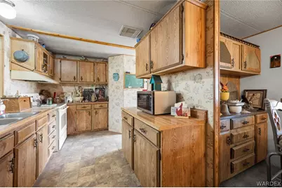 12531 S Apache Parkway, Topock, AZ 86436 - Photo 11