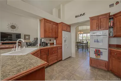2881 Desert Vista Drive, Bullhead City, AZ 86429 - Photo 13