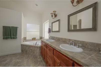 2881 Desert Vista Drive, Bullhead City, AZ 86429 - Photo 19