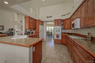 2881 Desert Vista Dr, Bullhead City, AZ 86429 - Photo 11