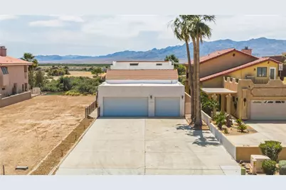 2949 Camino Del Rio, Bullhead City, AZ 86442 - Photo 3