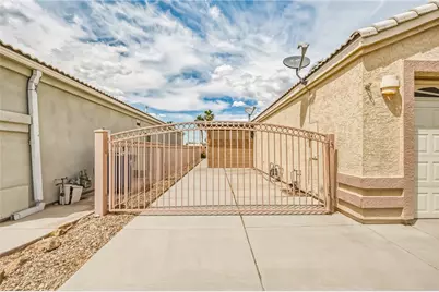 2013 E Desert Lakes Drive, Fort Mohave, AZ 86426 - Photo 5
