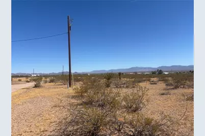 1662 S Emery Park Road, Golden Valley, AZ 86413 - Photo 3