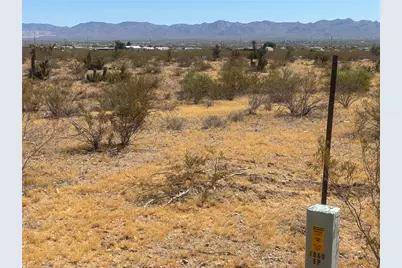 1662 S Emery Park Road, Golden Valley, AZ 86413 - Photo 13