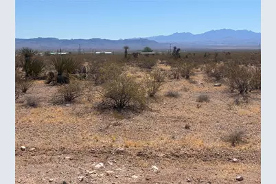 1662 S Emery Park Road, Golden Valley, AZ 86413 - Photo 5