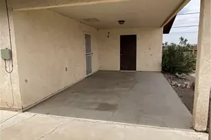 137 Hacienda, Bullhead City, AZ 86429 - Photo 3