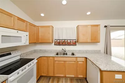 7307 E Winchester Drive, Kingman, AZ 86401 - Photo 9