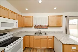 7307 E Winchester Dr, Kingman, AZ 86401 - Photo 9