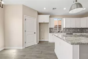 2868 Cactus Bloom Dr Dr, Bullhead City, AZ 86429 - Photo 7