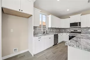 2868 Cactus Bloom Dr Dr, Bullhead City, AZ 86429 - Photo 5