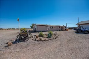1105 S Cibola Rd, Golden Valley, AZ 86413 - Photo 11
