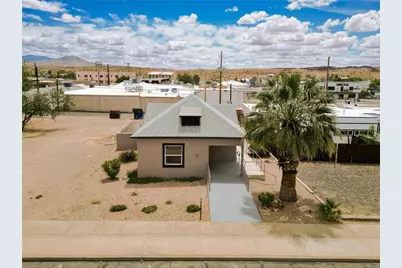 310 E Oak Street, Kingman, AZ 86401 - Photo 1