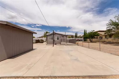 310 E Oak Street, Kingman, AZ 86401 - Photo 33