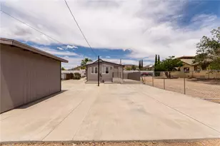 310 E Oak St, Kingman, AZ 86401 - Photo 33
