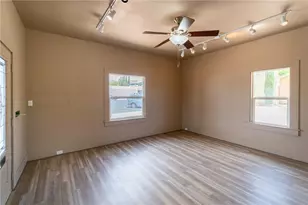 310 E Oak St, Kingman, AZ 86401 - Photo 9