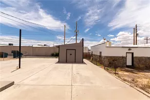 310 E Oak St, Kingman, AZ 86401 - Photo 31