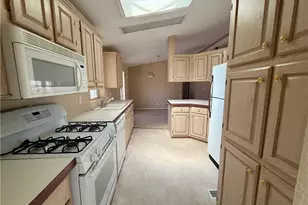 340 W Havasu Ln, Meadview, AZ 86444 - Photo 13