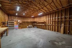 390 E Whitmore Dr, Meadview, AZ 86444 - Photo 19