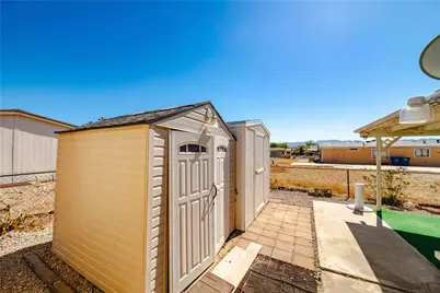 863 Holly Street, Bullhead City, AZ 86442 - Photo 35