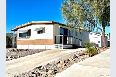 945 Holly Street, Bullhead City, AZ 86442 - Photo 1