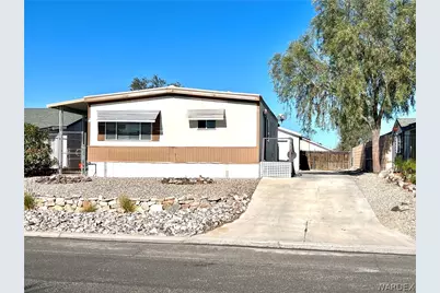 945 Holly Street, Bullhead City, AZ 86442 - Photo 1