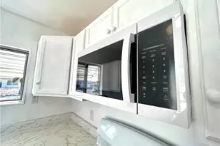 945 Holly St, Bullhead City, AZ 86442 - Photo 5