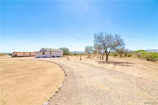 3569 N Maverick Rd, Golden Valley, AZ 86413 - Photo 29