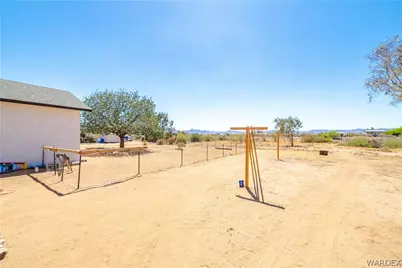 3569 N Maverick Road, Golden Valley, AZ 86413 - Photo 35