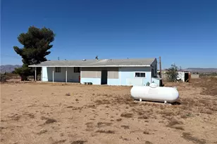 5465 W Earl Dr, Golden Valley, AZ 86413 - Photo 7