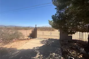 5465 W Earl Dr, Golden Valley, AZ 86413 - Photo 5