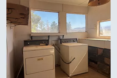 5465 W Earl Drive, Golden Valley, AZ 86413 - Photo 31