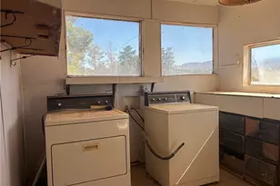 5465 W Earl Dr, Golden Valley, AZ 86413 - Photo 31