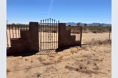 5465 W Earl Drive, Golden Valley, AZ 86413 - Photo 39