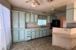 5465 W Earl Dr, Golden Valley, AZ 86413 - Photo 3