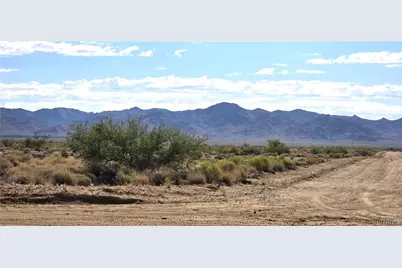 339-43-011 N Truman Road, Golden Valley, AZ 86413 - Photo 13