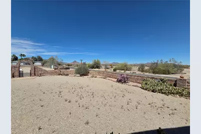 49517 Topaz Avenue, Quartzsite, AZ 85346 - Photo 15