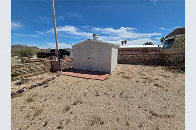 49517 Topaz Avenue, Quartzsite, AZ 85346 - Photo 11