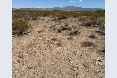 2948 S Graham Road, Golden Valley, AZ 86413 - Photo 3