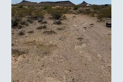 2948 S Graham Road, Golden Valley, AZ 86413 - Photo 1