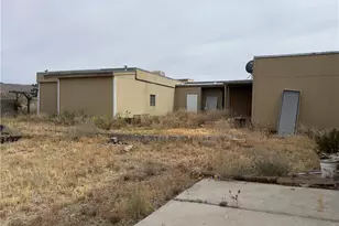 18176 N Peach Dr, Dolan Springs, AZ 86441 - Photo 13
