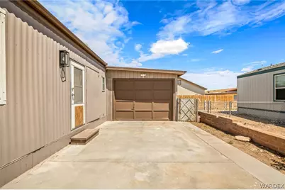 1424 Winters Circle, Bullhead City, AZ 86442 - Photo 3