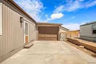 1424 Winters Cir, Bullhead City, AZ 86442 - Photo 3