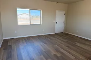 6676 W Rosario Ct, Golden Valley, AZ 86413 - Photo 11
